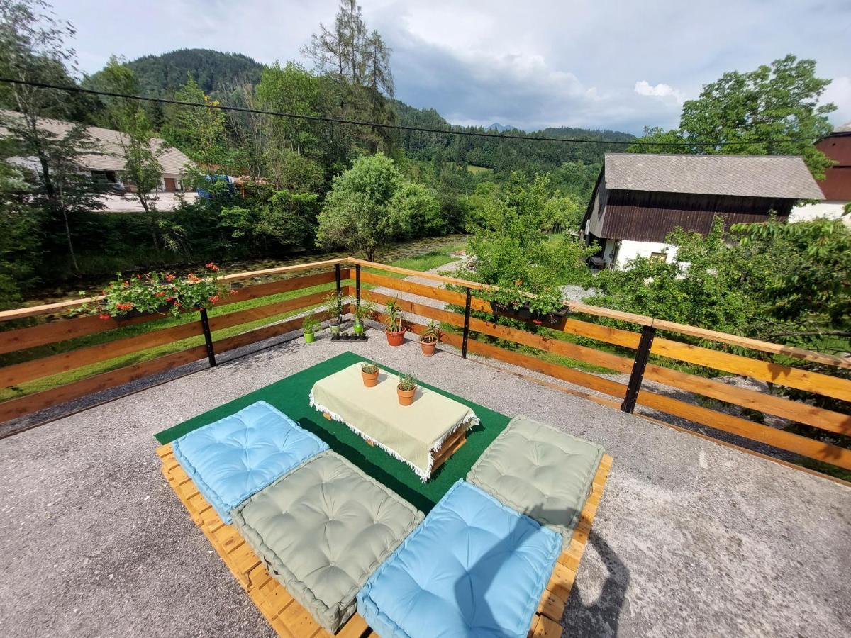 The Riverside Chill Hostel Bled Buitenkant foto