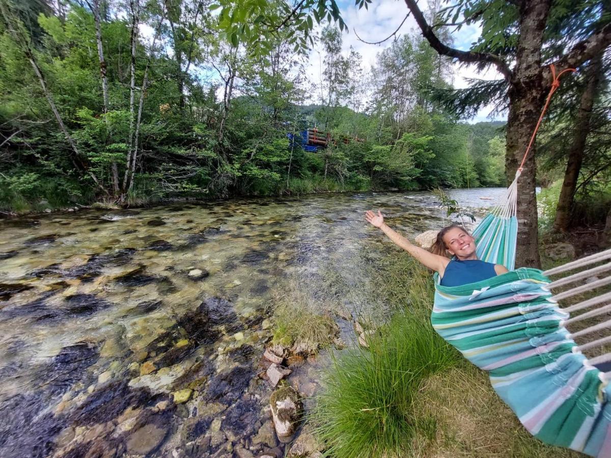 The Riverside Chill Hostel Bled Buitenkant foto