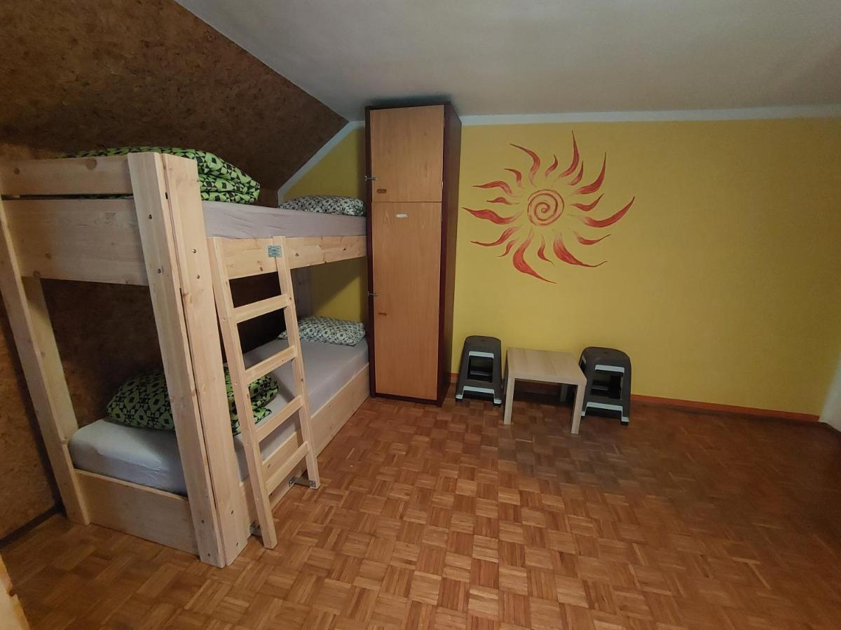 The Riverside Chill Hostel Bled Buitenkant foto
