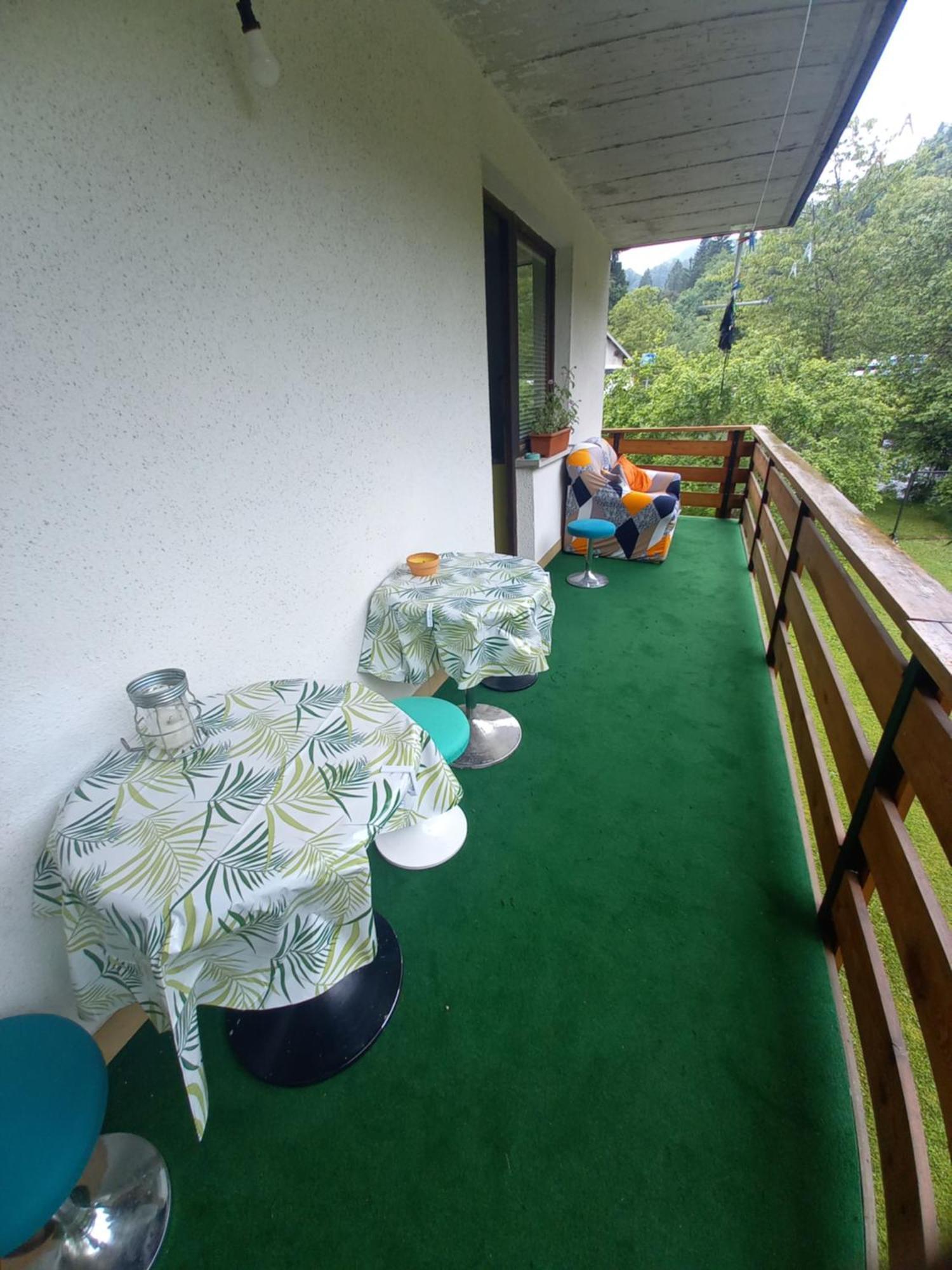 The Riverside Chill Hostel Bled Buitenkant foto