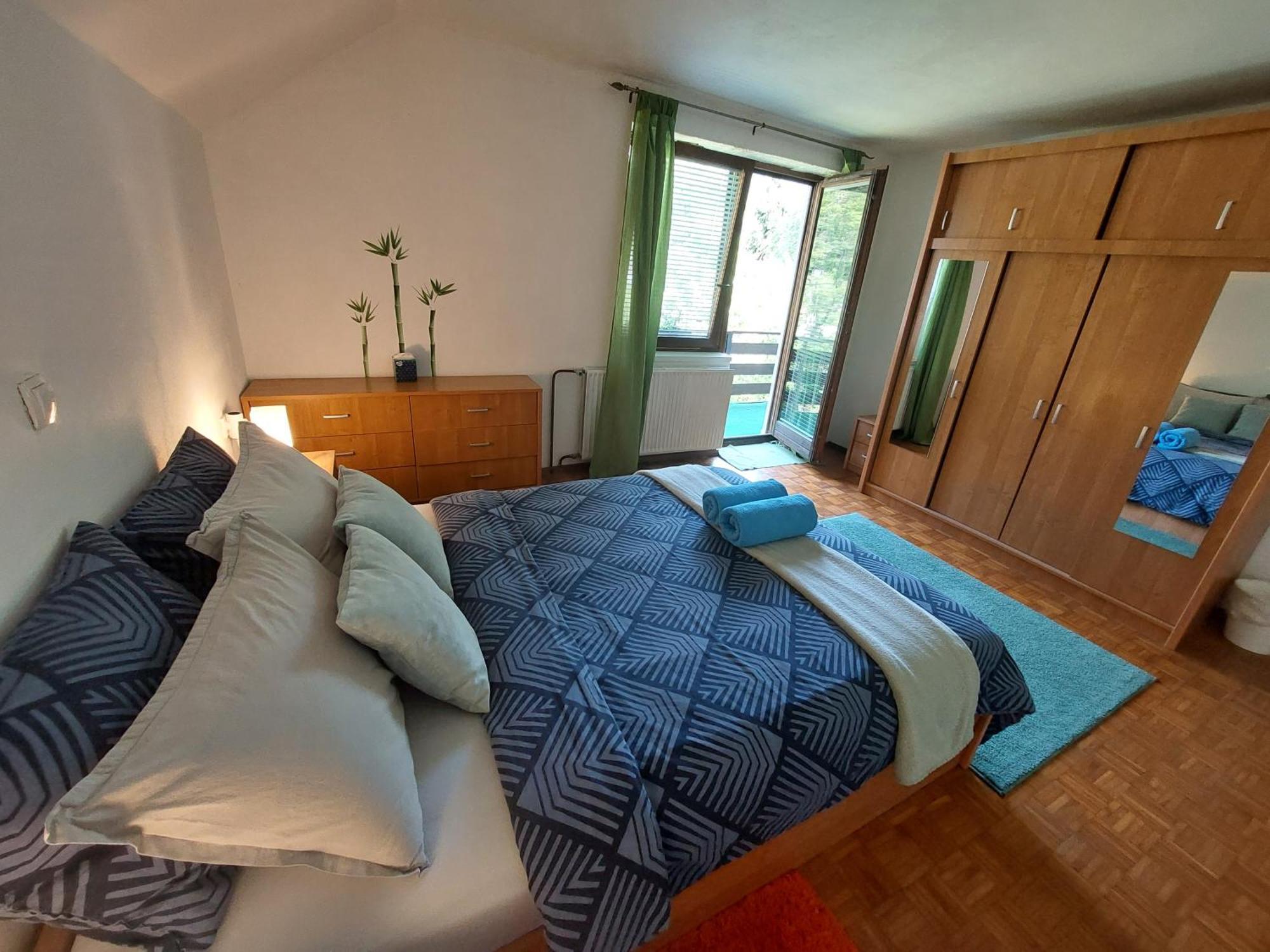 The Riverside Chill Hostel Bled Buitenkant foto